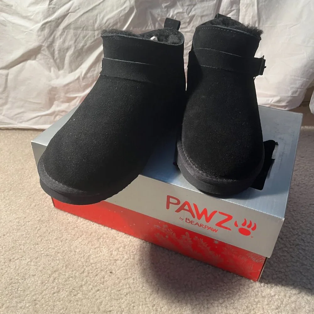BearPaw short boots size 7 nwt - Picture 2 of 8
